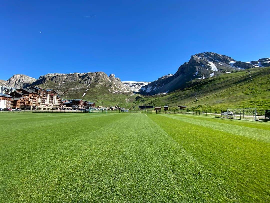 熊谷紗希さんのインスタグラム写真 - (熊谷紗希Instagram)「Le stage à Tignes🗻 合宿始まりました⚽️💪🏻久しぶりの高地トレーニング、久しぶりの3部練🥵 しっかり乗り越えて最高の準備をしていきます💪🏻💪🏻 #preparation#Tignes#stage #準備#ここだけの話#あんまり合宿好きじゃない#自分の家に帰りたい🤪#自分の家が好き#3部練いつぶりだろ#👵🏻必死に頑張ります💪🏻」6月30日 4時13分 - kumagai1017