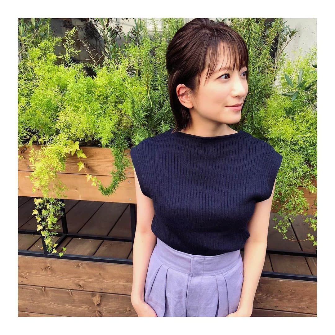 笹崎里菜さんのインスタグラム写真 - (笹崎里菜Instagram)「一年前🌳 相変わらず写真はぜんぜん撮らないです。 あとアクセサリーとか一切付けません。 なぜなら、メンドクサイカラ！ 日光浴が恋しい🌞」6月29日 20時02分 - rina_sasazaki