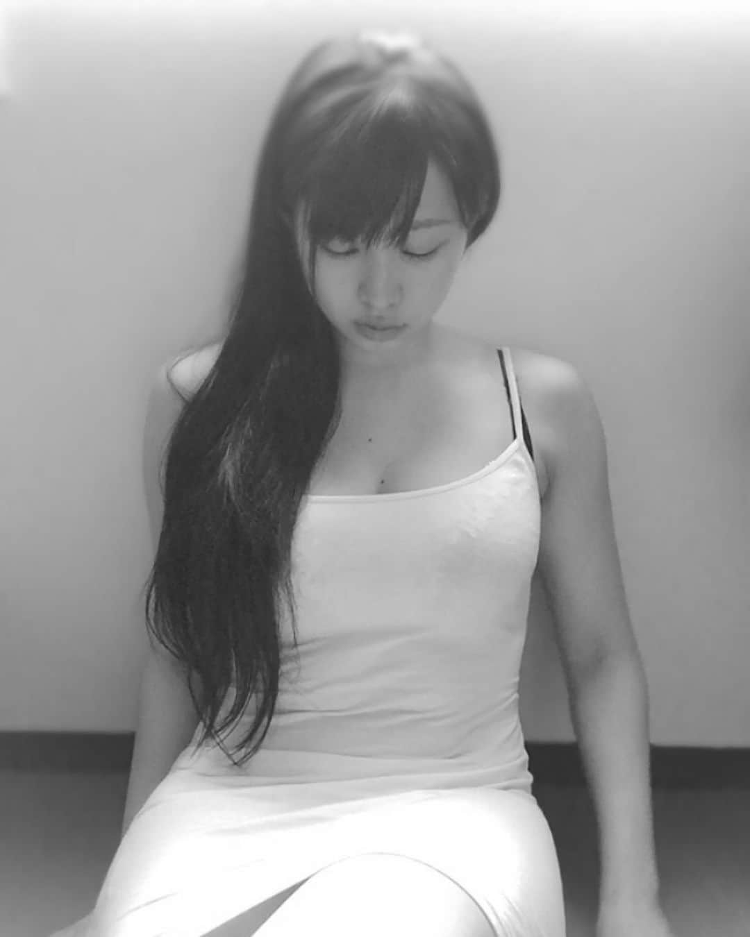 中岡龍子さんのインスタグラム写真 - (中岡龍子Instagram)「.How’s it going?⋆︎* 今日の日差しは痛かったね⚡︎ . マスク焼けとかサンダル焼けとか 今年は体に模様できそう… . 体調を心配してくださったDMが 多くきていましたが、最近は安定してます！ ありがとうございます😖」6月29日 19時55分 - ryoko1792