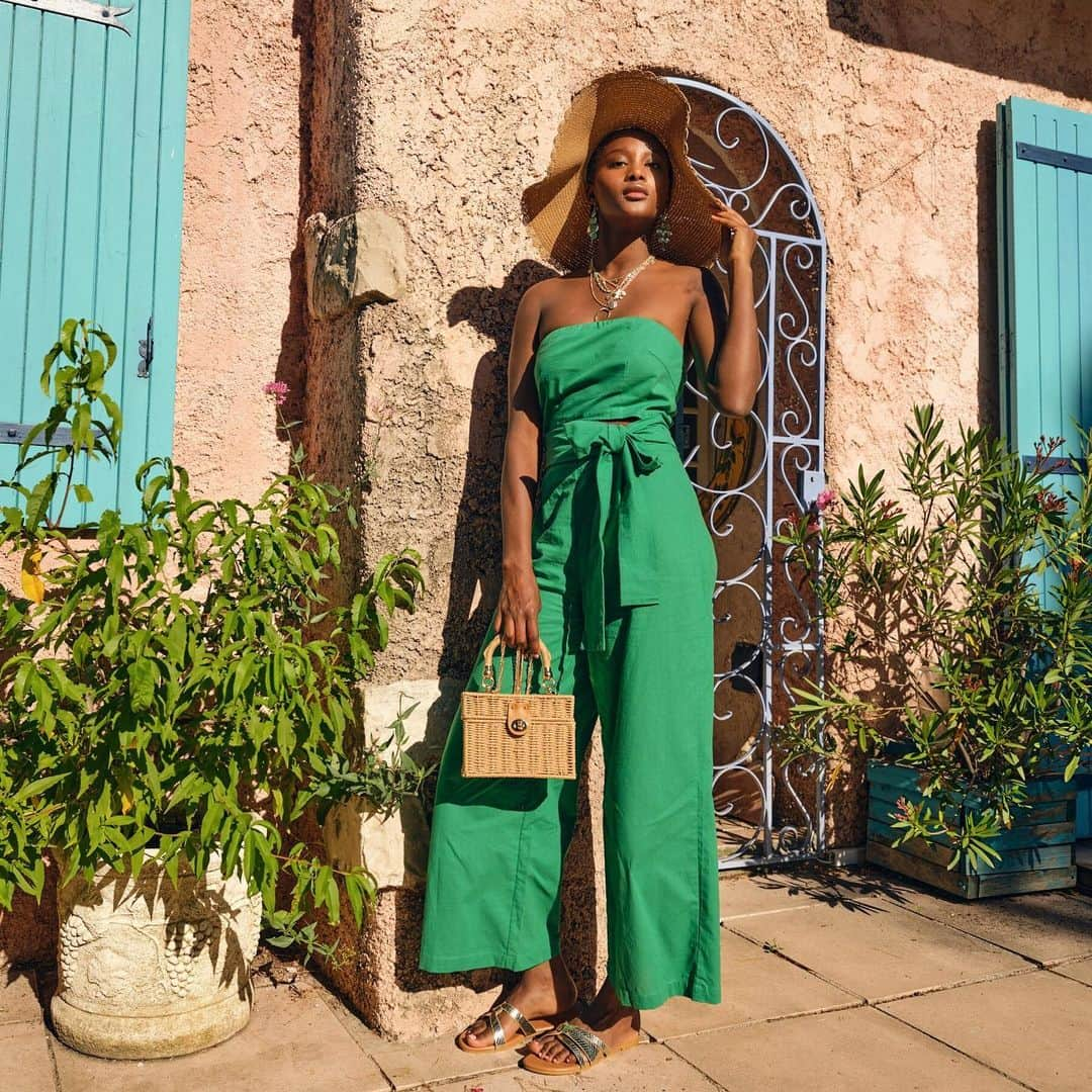 SHEINさんのインスタグラム写真 - (SHEINInstagram)「Slay queen, slay! 💚 @x.diagne_  ID:1059982,1166889,1011561 #SHEIN #SHEINgals #SHEINstyle #SHEINss2020 #SHEINsummerfun #jumpsuits」6月29日 20時30分 - sheinofficial