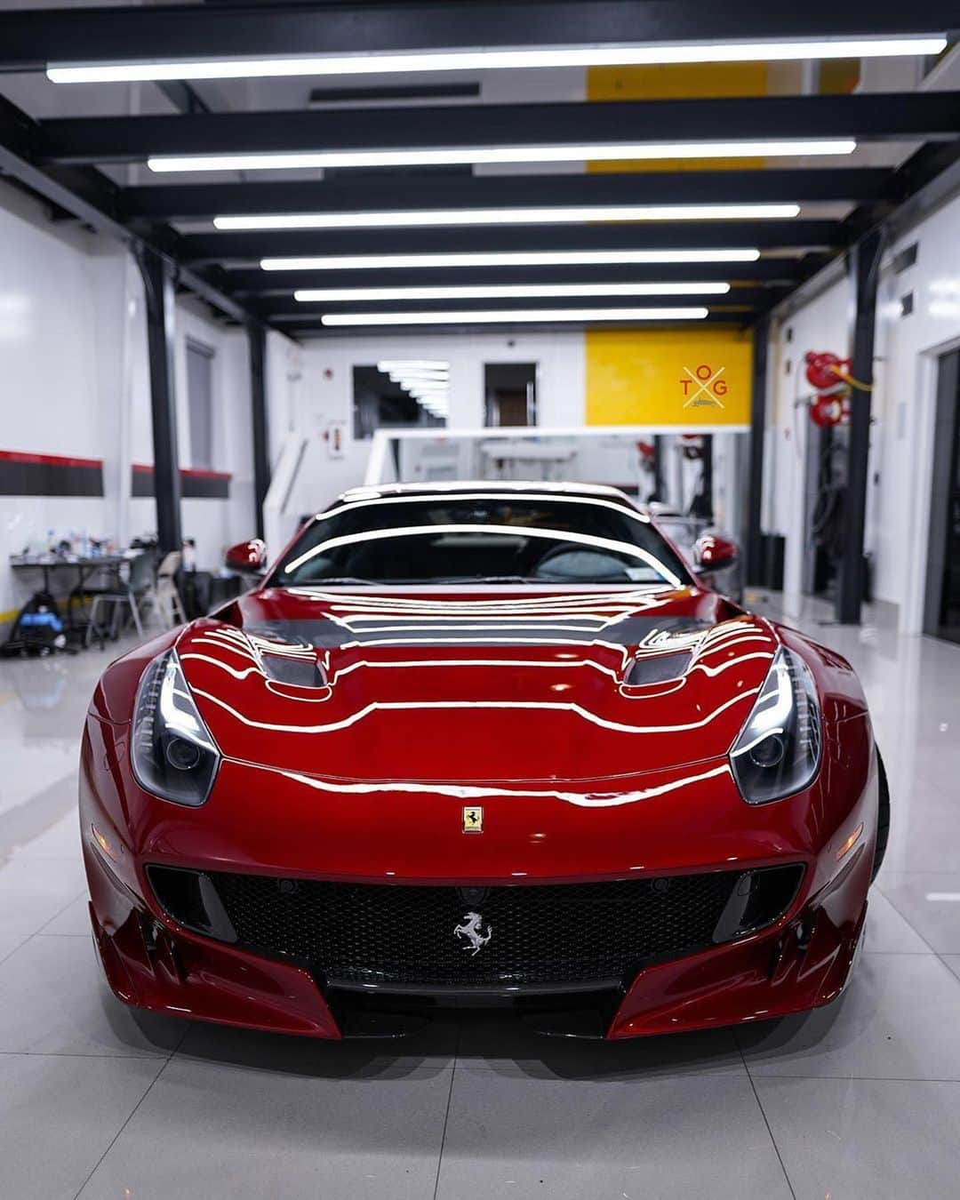 CarsWithoutLimitsさんのインスタグラム写真 - (CarsWithoutLimitsInstagram)「Ferrari #F12TdF Photos @touchofglassdetail  #carswithoutlimits」6月29日 20時45分 - carswithoutlimits