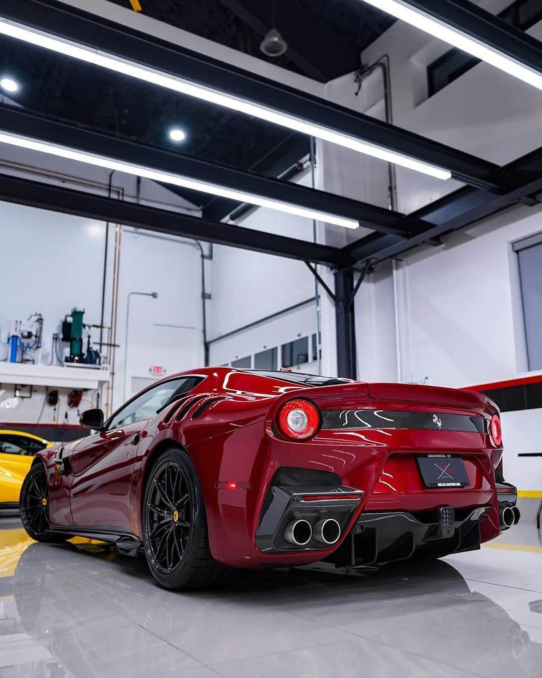 CarsWithoutLimitsさんのインスタグラム写真 - (CarsWithoutLimitsInstagram)「Ferrari #F12TdF Photos @touchofglassdetail  #carswithoutlimits」6月29日 20時45分 - carswithoutlimits