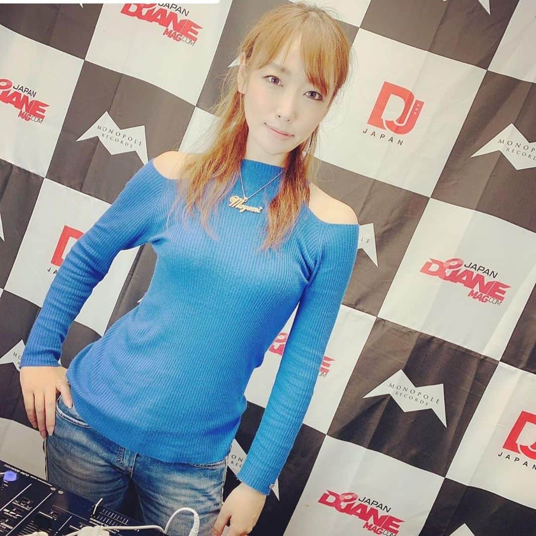 MAYUMIさんのインスタグラム写真 - (MAYUMIInstagram)「先日開催されたオンラインイベント😊🎧 ありがとうございました🙌🎧 #Repost @djanemagjapan with @get_repost ・・・ 毎週木曜日 18:00〜は😆  Supported by 17Live @17livejp  MONOPOLE RECORDS presents "MONOPOLE LIVE STATION" ※毎週木曜日18：00～生放送  番組パーソナリティ：OGaMixxX（MONOPOLE RECORDS) @djogamix <視聴方法> 17Liveアプリをダウンロードして「monopole records」と検索もしくは当日の「注目」欄からバナークリック ☆チャンネルフォローお願いします！ 17 Live ID：monopole_records  写真は先日出演してくださった @djmayumi さん‧✧̣̥̇‧✦‧✧̣̥̇‧✦‧✧̣̥̇‧✦‧✧̣̥̇‧✦ FemaleDJの大御所🥺💜 @djmayumi さんに憧れてDJを目指す女の子も多いはず🥺✨ ありがとうございました🙏」6月29日 21時11分 - djmayumi