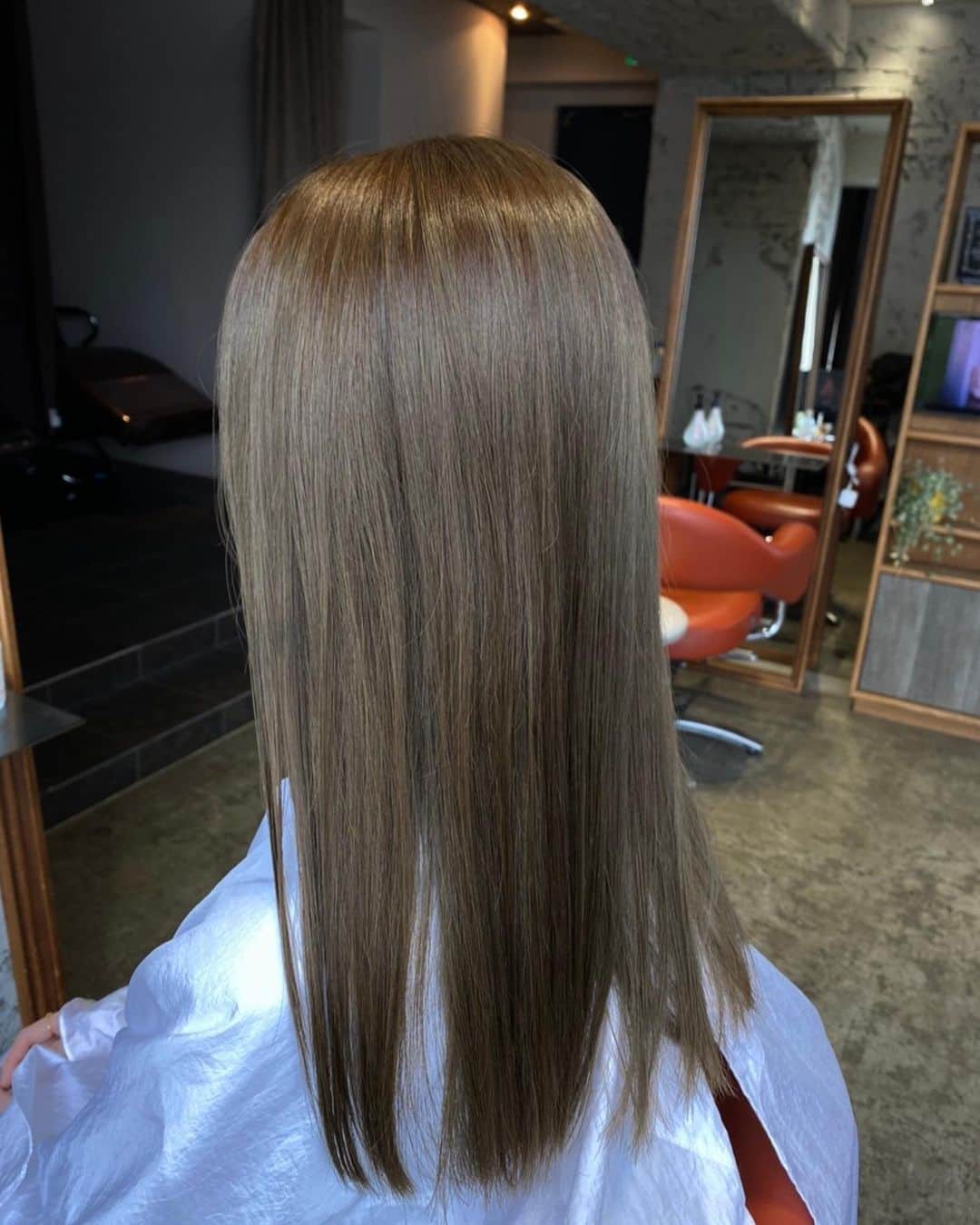 中島愛蘭さんのインスタグラム写真 - (中島愛蘭Instagram)「#vicca さんに行ってきました！ 今回はベージュ系でお願いしたよっ🧸 自然光の下だとより綺麗🥺❤︎ 前髪は引き続き薄く、短く！ ㅤㅤㅤㅤㅤㅤㅤㅤㅤㅤㅤㅤㅤ 中澤さん、いつもありがとうございますｏ( ›_‹ )ｏ」6月29日 21時43分 - aira_nakajima