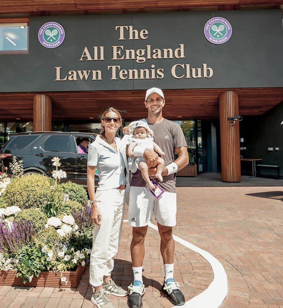 フェルナンド・ベルダスコのインスタグラム：「Hoy habría empezado Wimbledon !! Cuánto lo voy a echar de menos !! Un torneo tan bonito y especial ... solo queda esperar a que todo vuelva a ser normal pronto y el año que viene estemos ahí !! 🌱❤️🎾」