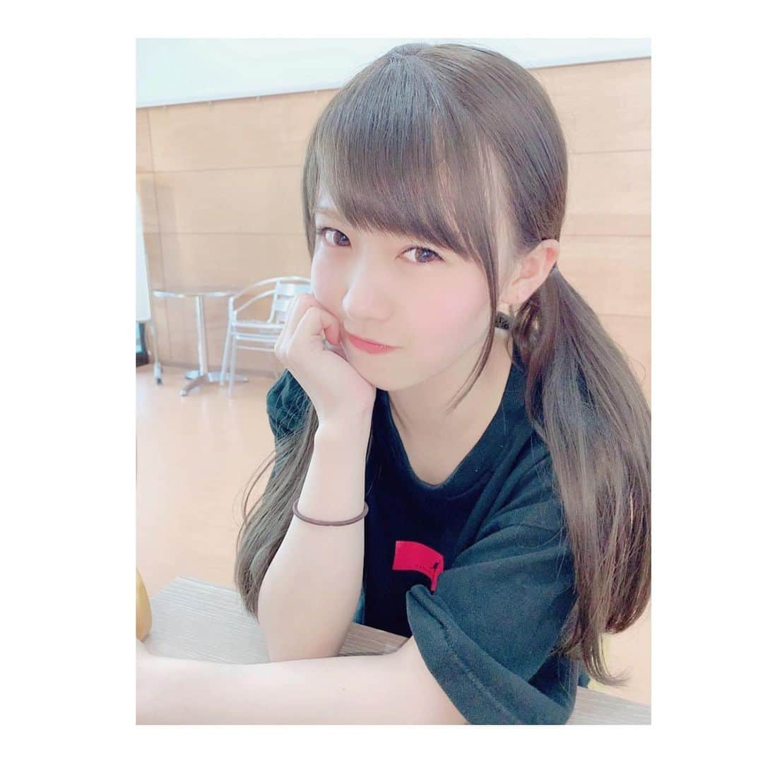 横山みうのインスタグラム：「髪色暗くしたよ•͈ᴗ•͈🤍 #いいねください #フォロー大歓迎 #ツインテール #アイドル」