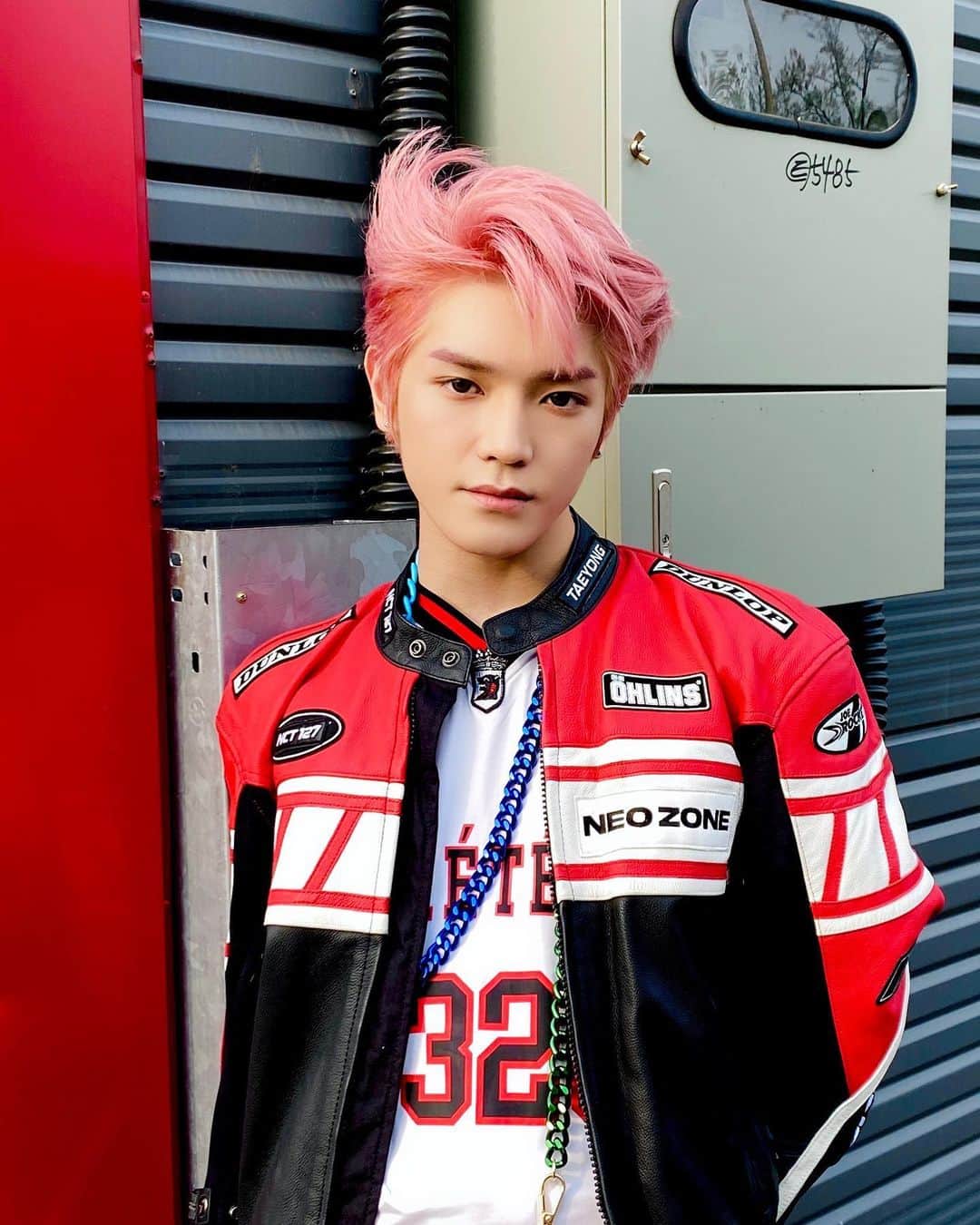 NCT 127さんのインスタグラム写真 - (NCT 127Instagram)「💖🌹 #NCT127 #TAEYONG #N_Cut #Punch #NCT127_Punch #NeoZone_TheFinalRound」6月29日 22時06分 - nct127