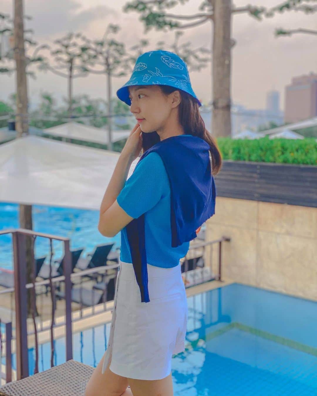 ハ・ヨンジュさんのインスタグラム写真 - (ハ・ヨンジュInstagram)「장마에 수영장가는 🐸」6月29日 22時17分 - hi_iamjoojoo