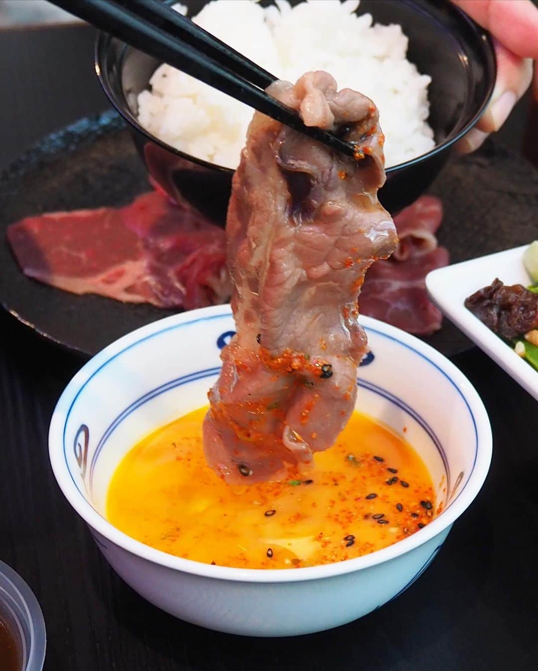 Li Tian の雑貨屋さんのインスタグラム写真 - (Li Tian の雑貨屋Instagram)「Yolk-dipping 🐮  Beef Sukiyaki Set ($27) one of my fav ways of enjoying beef and I was so happy to chance upon this right before CB 🍲 It’s helmed by the same folks behind the famous Uni Ramen @nabe_seizan and I’m glad to know that they are still running strong with deliveries of similar hotpots and other Japanese food. The meat used here was excellent and the broth full of umami goodness 😋👍 Sweet and clean— this is definitely one of the hidden gems in @picnic.sg • • • • #sgeats #singapore #local #best #delicious #food #igsg #sgig #exploresingapore #eat #sgfoodies #gourmet #yummy #yum #sgfood #foodsg #burpple #beautifulcuisines #bonappetit #instagood  #eatlocal #stayhomesg #savefnbsg #japanese #sgfooddelivery #hotpot」6月29日 22時57分 - dairyandcream