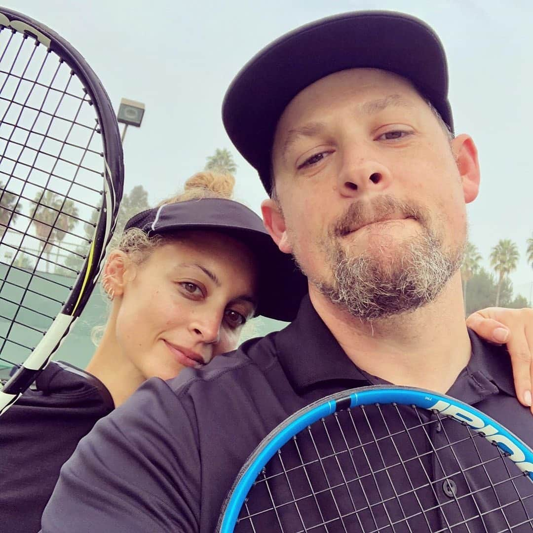 E! Onlineさんのインスタグラム写真 - (E! OnlineInstagram)「This is simply a Joel Madden and Nicole Richie appreciation post. (📷: Instagram)」6月29日 23時16分 - enews