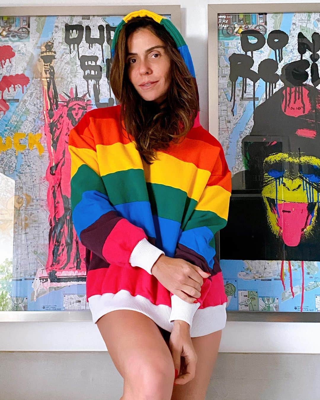 Giovanna Antonelliのインスタグラム：「Que a semana seja leve e feliz!! 💜🧡❤️💚💙💛 (na medida do possível..)」