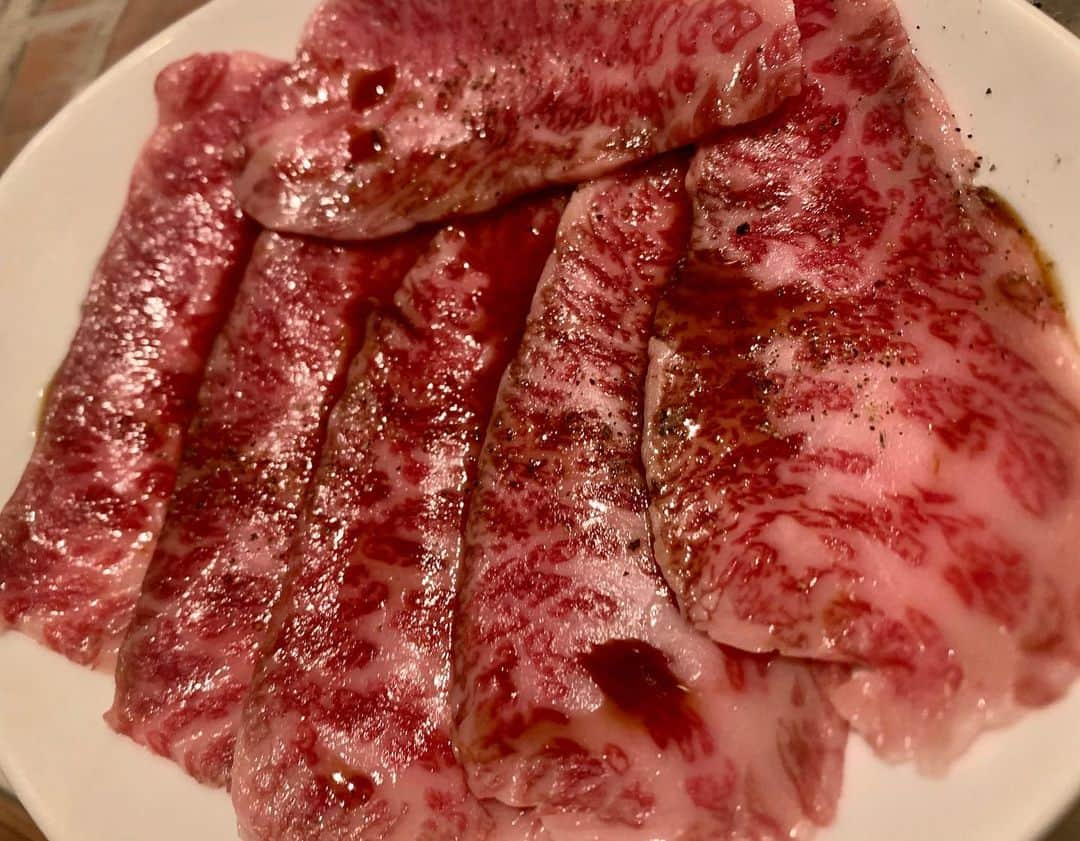 設楽洋さんのインスタグラム写真 - (設楽洋Instagram)「久々に肉づくし…😃🥩 流石マーキー、めっちゃ旨かったぜ❣️ パワー注入しました！💪😙 #肉 #水晶焼肉 #マーキー #グルメ #肉づくし」6月29日 23時45分 - taracyan3