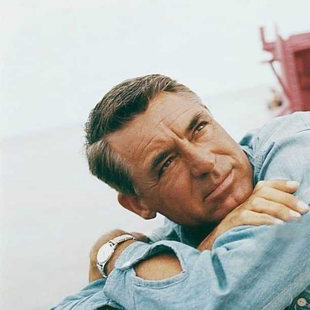 ボリオリさんのインスタグラム写真 - (ボリオリInstagram)「. Cary Grant on the deck of a ship .@carygrant . . . #carygrant #carygrantstyle #estateitaliana #summervibes #boglioliofficial #carygrantlove #carygrantmovies @carygrant @carygrantdaily @crazyaboutcary @fortheloveofcary @welovecary @welovecary @videonoleggiocarygrant @carygrantinparis」6月30日 0時50分 - boglioliofficial