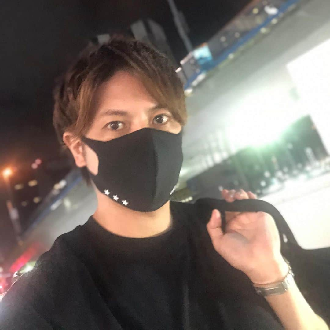 加藤慶祐さんのインスタグラム写真 - (加藤慶祐Instagram)「本日も沢山マスクの注文ありがとうございます‼️ ECサイトでの販売開始は、もう少しお待ち下さい。 #starlean#mask#fashion#street#スターリアン#マスク#水着素材#洗える#使いやすい#便利#アパレル#ブランド#ストリート#ユニセックス#メンズファッション#レディースファッション#経営#ビジネス#美容#セルフホワイトニング#脱毛サロン#資産運用#投資#コンサル#マーケティング#東京#渋谷#芸能#仮面ライダー#仮面ライダーイクサ」6月30日 0時59分 - katokeisuke_official