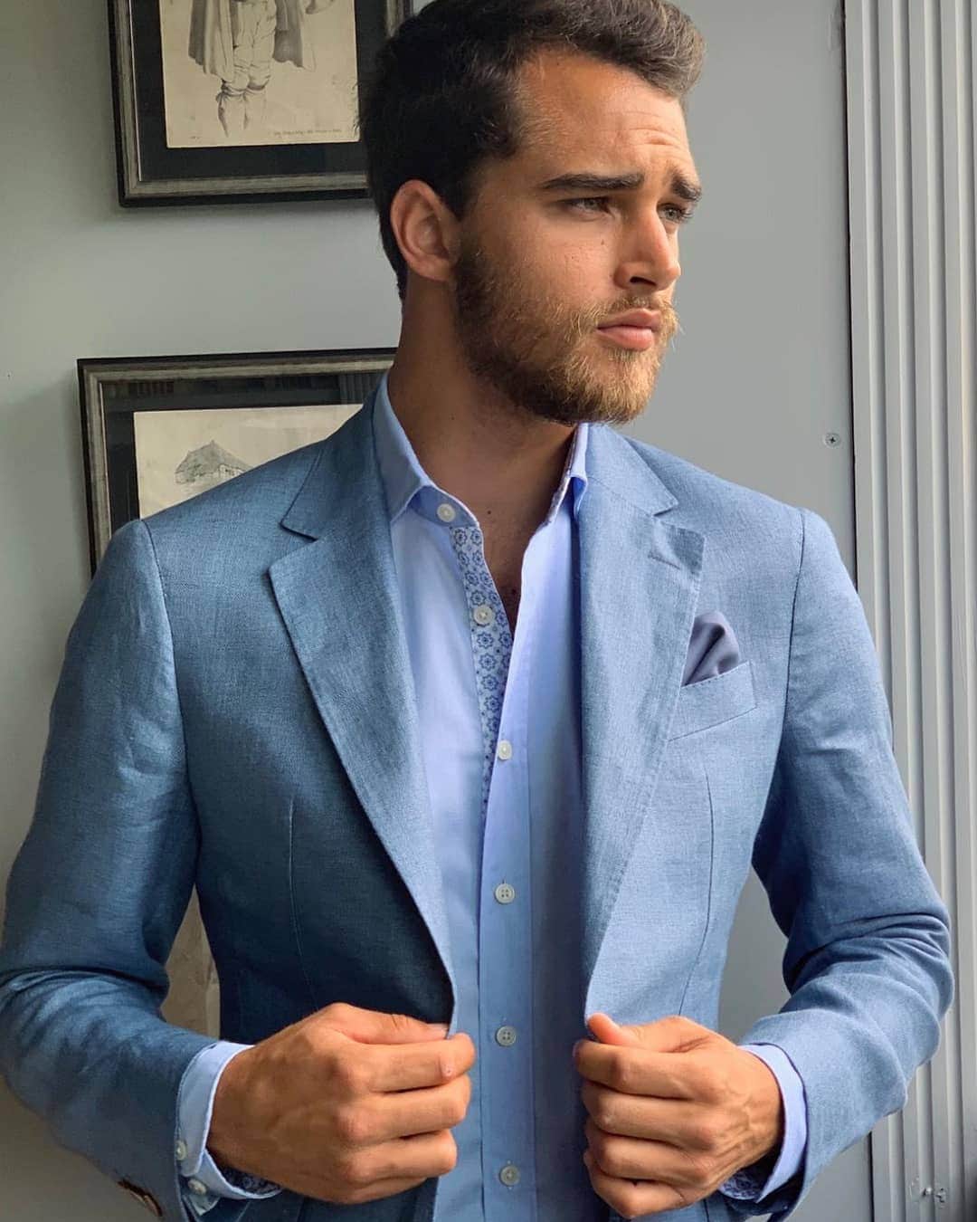 ハケットのインスタグラム：「Follow @pepebarrososilva’s suit and make staying home a very stylish affair with a superior blazer from Hackett #STAYHackett」