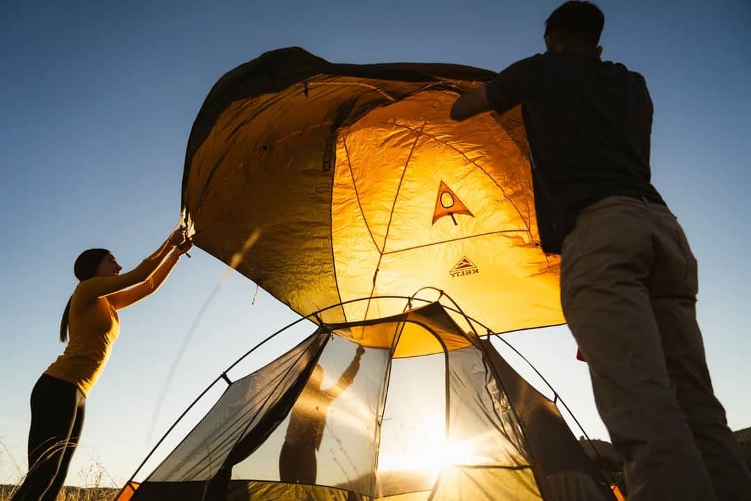 のインスタグラム：「On the 4th of July, it’s your obligation, as an American, to get outside and enjoy this beautiful country of ours. And this year, we’re making it easier than ever with 25% off our very best gear! Save 25% sitewide at Kelty.com with code CELEBRATE25.⁠ ⁠ #builtforplay #keltybuilt #fourthofjuly⁠ 📷: @twm_photo」