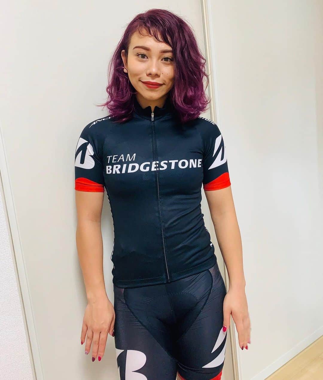 のインスタグラム：「【アンカーからのお知らせ】﻿ ﻿ <ANCHOR RACING WEAR>﻿ Specialキャンペーン開始🌷﻿ ﻿ 私が着ているアンカーレーシングウエアが、﻿ もれなくもらえる「ANCHOR RACING WEAR Specialキャンペーン」が7月1日から始まります！﻿ ﻿ 8月31日（月）までに、対象となる﻿ RACING LINEの車種をご購入いただくと、﻿ 納車時にウエアも一緒にお渡しします。🎩🌼*﻿ ﻿ ぜひこの機会に、﻿ アンカーバイクの購入をご検討ください！﻿ ﻿ ﻿ ※詳細はアンカーのHPをご確認ください﻿ https://www.bscycle.co.jp/anchor/cp-colororder/﻿ ﻿ ﻿ #myアンカー2020 ﻿ #アンカーレーシングウエア﻿ #アンカーレーシングウエアスペシャルCP﻿ #teambridgestonecycling﻿ #chaseyourdream  ﻿」