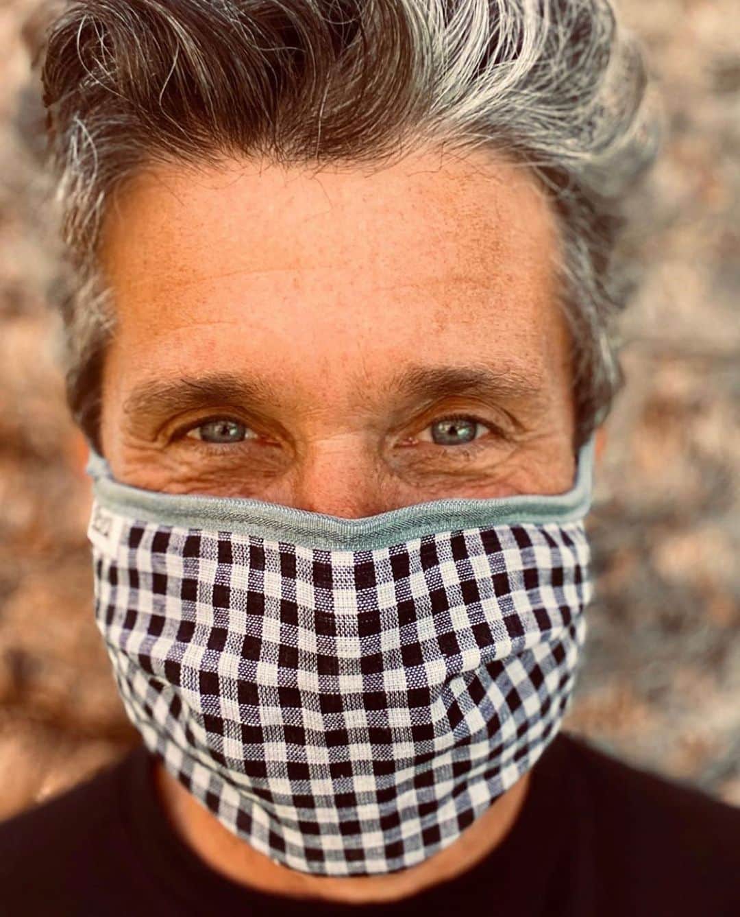 Just Jaredさんのインスタグラム写真 - (Just JaredInstagram)「Do what McDreamy says and wear a mask! @patrickdempsey shared this photo of himself wearing a mask and wrote, “It’s a Beautiful Day to Save Lives #WearAMask.” We agree! #PatrickDempsey #McDreamy Photo: #repost @patrickdempsey」6月30日 13時04分 - justjared