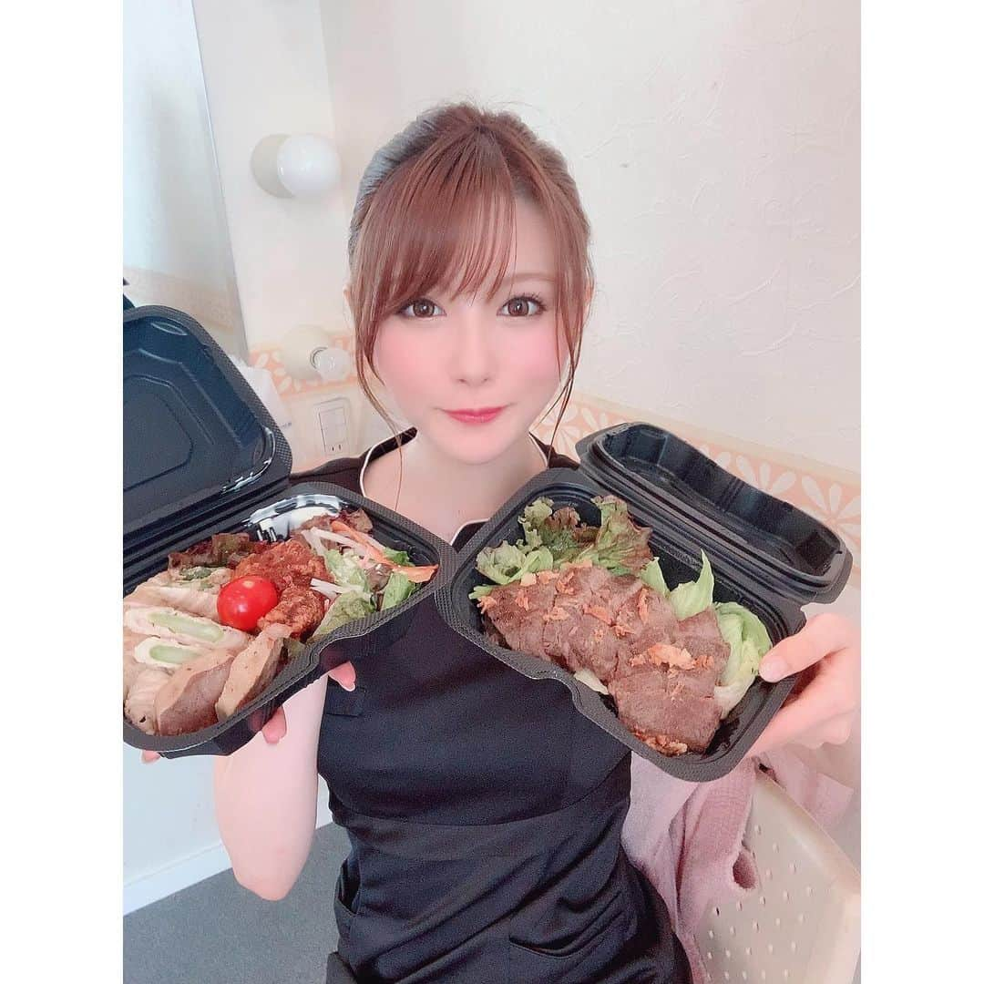 相沢みなみさんのインスタグラム写真 - (相沢みなみInstagram)「‪みなみスペシャル弁当だって🥺💕‬ ‪タンパク質ー！！🍖✨‬ . special bento for me :-P‬ ‪特别的便当🍱✨‬ . #相沢みなみ  #お昼ご飯」6月30日 13時28分 - epoint2016