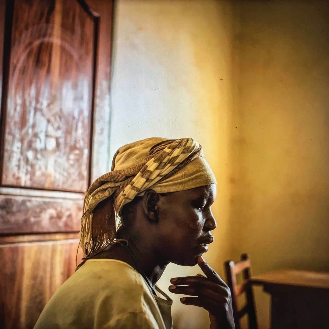 Cory Richardsさんのインスタグラム写真 - (Cory RichardsInstagram)「Abducted by the LRA, forced into 'marriage' and raped, Fatuma recounts her experience and escape in Gulu, Uganda as a part of reintegration. Shrapnel is still lodged deep in the muscles of her neck, causing consistent pain and serving as a reminder of her physical and emotional trauma. Reintegration is a consistently underfunded, underestimated, and misunderstood process.」6月30日 13時41分 - coryrichards