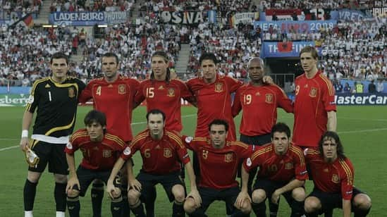 ダビド・シルバさんのインスタグラム写真 - (ダビド・シルバInstagram)「Hoy hace 12 años desde que cambiamos el rumbo de nuestra historia, gracias por todo mister🏆🇪🇸 #Euro2008」6月30日 5時33分 - david21lva