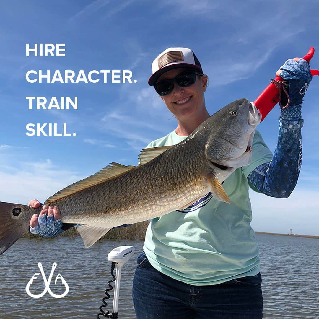 Filthy Anglers™さんのインスタグラム写真 - (Filthy Anglers™Instagram)「Some real life motivation on this Monday.  Stacey @stacey_sd (in this photo) is our VP of operations at Filthy Anglers. She’s been an unsung hero over the past 3 months. She’s moved our warehouse into her garage making sure orders are being pushed out during our busiest season and this pandemic. She’s been doing this while 6 months pregnant with her first child. That’s not all, she lost her dad unexpectedly this month, someone she cherished and loved dearly. You wouldn’t know it if I didn’t tell you, she isn’t one to complain she pushes through. She is hardworking and never stops, believe me. If you’ve met her or seen her at a show it’s evident and sometimes intimidating. She’s a women working in a heavily dominant mans world and it hasn’t scared her, she has scared more men I can promise you including myself 😉-You can’t build character, drive nor commitment, she has it all and has taken this brand to a new level.  We don’t need to train her on character and hard work, she has it, however we can train her how to fish and as seen in this photo she’s a quick learner! Stacey thank you for all you do, please know you are in a lot of peoples thoughts and prayers. As a dad of daughters myself, I think I can speak for your dad and say he’s damn proud of you and loves you very much. Keep grinding. www.filthyanglers.com #fishing #motivation #filthy #anglers #women #outdoors #nature #bassfishing #redfish #mlf #filthyanglers #girlswhofish」6月30日 8時16分 - filthyanglers