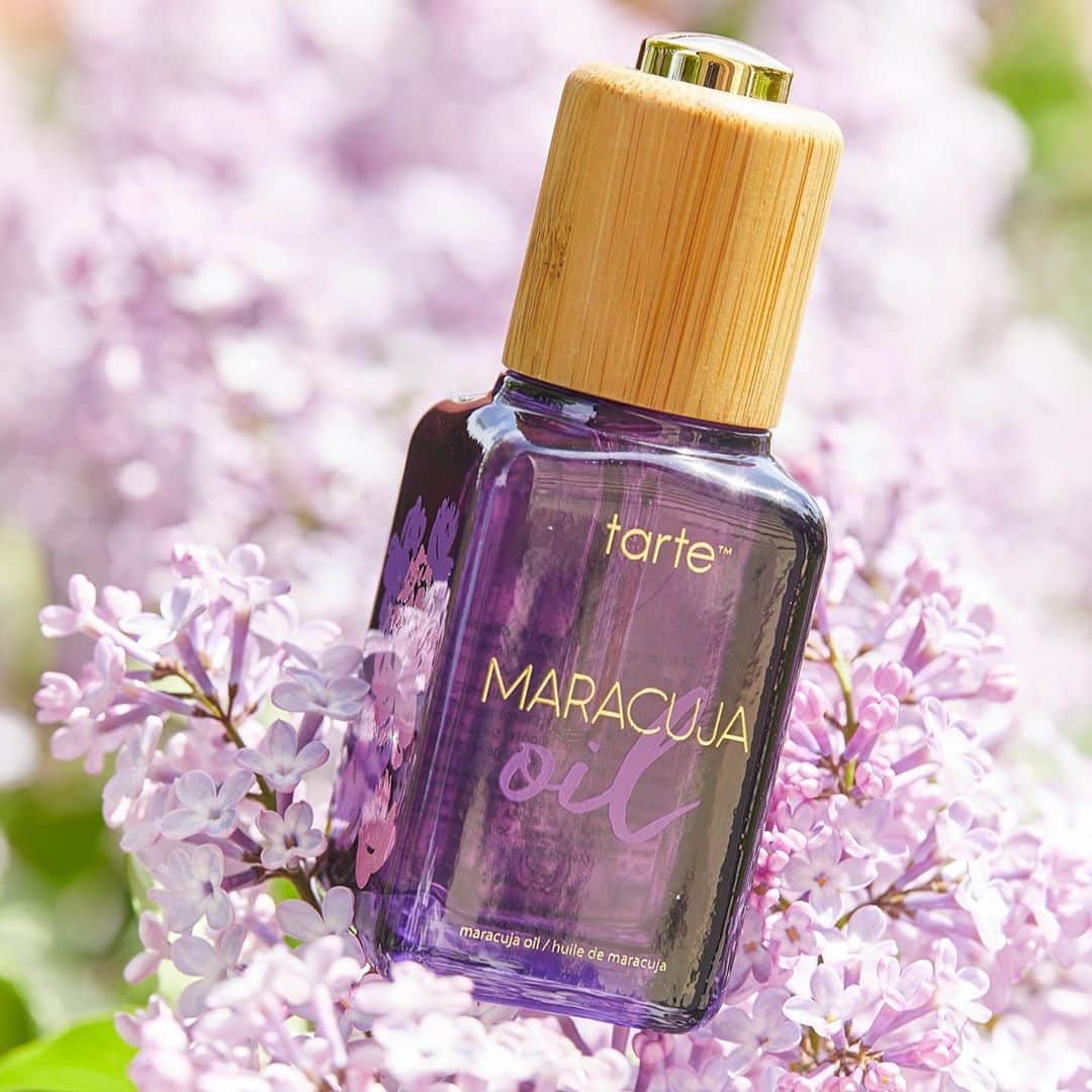 Tarte Cosmeticsさんのインスタグラム写真 - (Tarte CosmeticsInstagram)「Skin feeling dull & stressed out? Give it some much needed TLC with our maracuja vegan oil ✨ This 100% cold-pressed maracuja oil promotes firmer, brighter, smoother looking skin while hydrating it 💧 #crueltyfree #rethinknatural #flowerpowered」6月30日 8時31分 - tartecosmetics