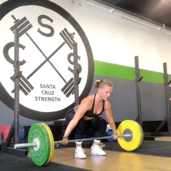 モーガン・キングのインスタグラム：「New home. Same snatch 🤦🏼‍♀️」