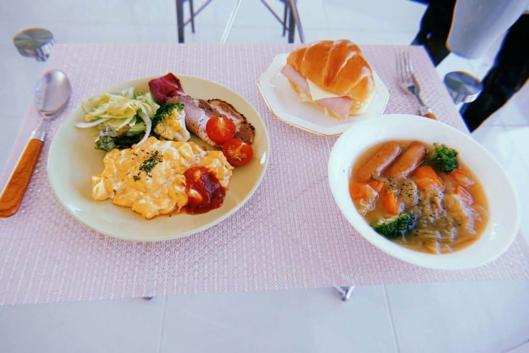 俺の人生録さんのインスタグラム写真 - (俺の人生録Instagram)「朝起きたら、朝食が出来上がってた。⁣ 手が込んでてすごい。」6月30日 11時00分 - masa.a_victory