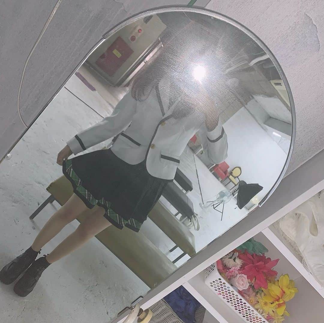のインスタグラム：「coming soon…🤍﻿」