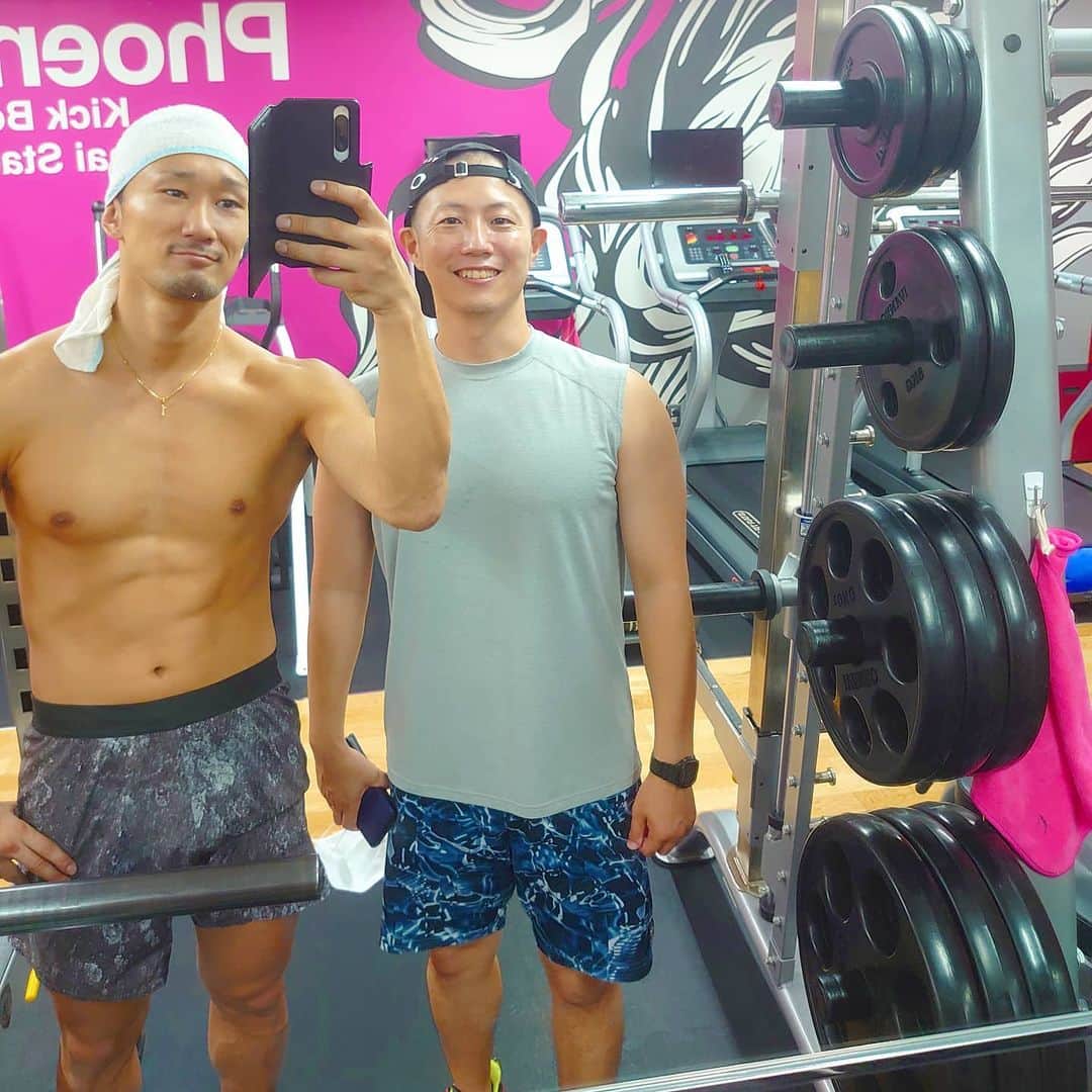 梅野源治のインスタグラム：「久しぶりに　@kimsuke1222 さんとのフィジカルトレーニング💪 とても勉強になりました！！感謝😄 #physicaltraining #進化するぞ〜」