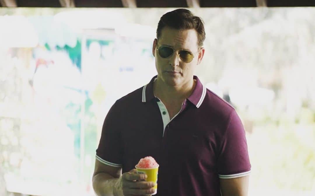 ピーター・ファシネリのインスタグラム：「Did a fun little cameo in a film called The F*ckit List. It premieres on @netflix on July 1. Fun movie. Check it out.」