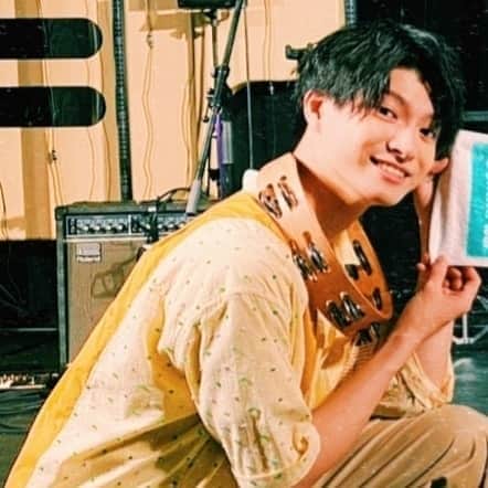 M-ON! MUSIC｜エムオンミュージックのインスタグラム：「﻿ さくらしめじの優しさを﻿ 随所に感じた配信ライブ。﻿ ﻿ アフターインタビューで語った﻿ “配信で見せる”ということ﻿ ﻿ CHECK⇒﻿ https://www.m-on-music.jp/0000417634/﻿ ﻿ #さくらしめじ @sakurashimeji_official﻿ #田中雅功﻿ #髙田彪我﻿ #EBiDAN」