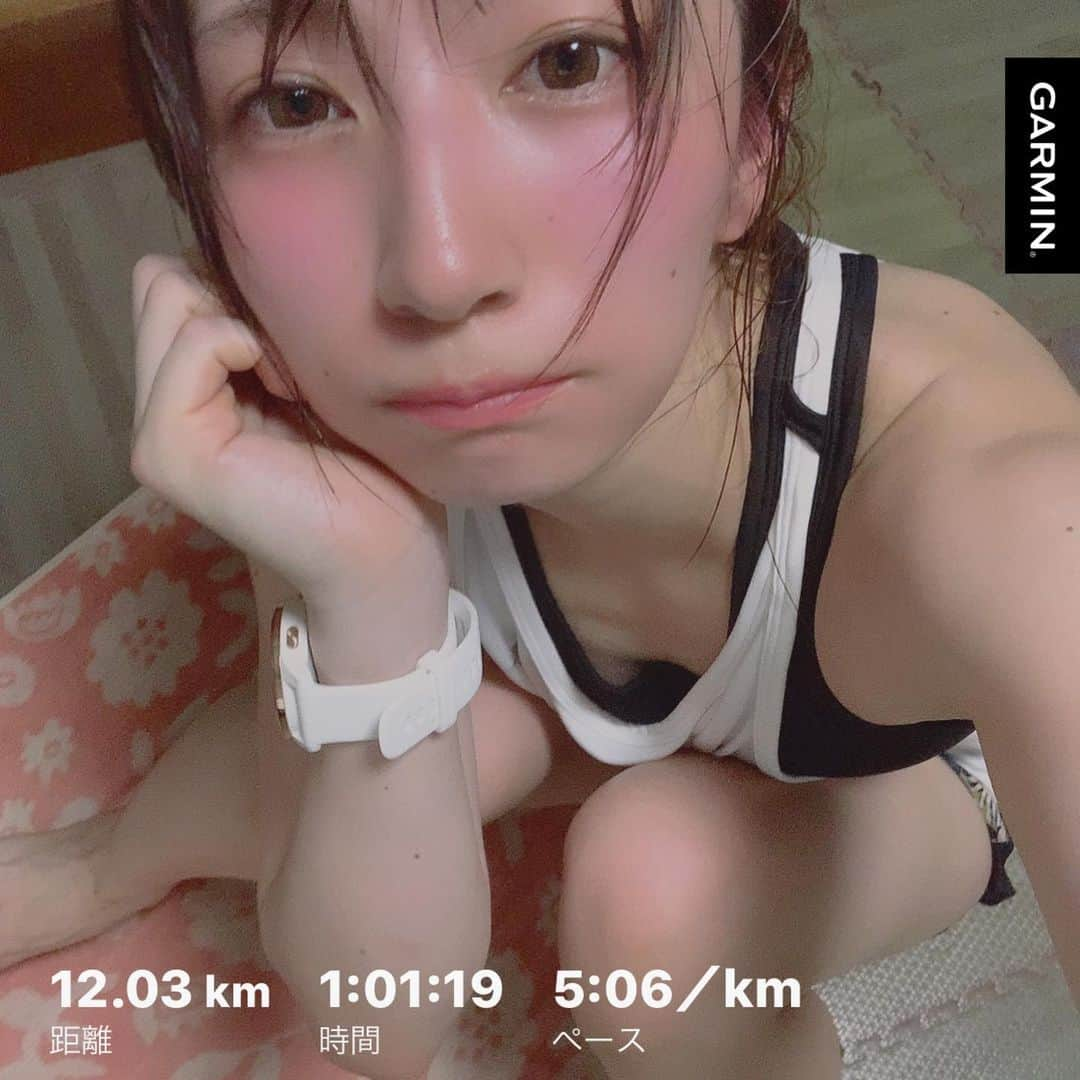 ぱつこさんのインスタグラム写真 - (ぱつこInstagram)「【今月の走行距離】 130kmでした！！！！！ ． 今月は、100kmマラソンに挑戦したり、2020km駅伝に挑戦させていただいたり、新しいマラソンを見れたような気がします😆✨🔥 ． 少し頑張りすぎて後半は足を負傷したので、メンテナンスとケア…大嫌いだけどいっぱい速く走りたいからちゃんとやることが今後の目標｡ﾟ(ﾟ´ω`ﾟ)ﾟ｡笑笑 ．  ‪#running  #フルマラソン  #beatyesterday  #garmin  #sub3_5  #グラドル最速ランナー  #筋トレ  #ウルトラマラソン  #100kmマラソン」6月30日 22時05分 - 825patsuco