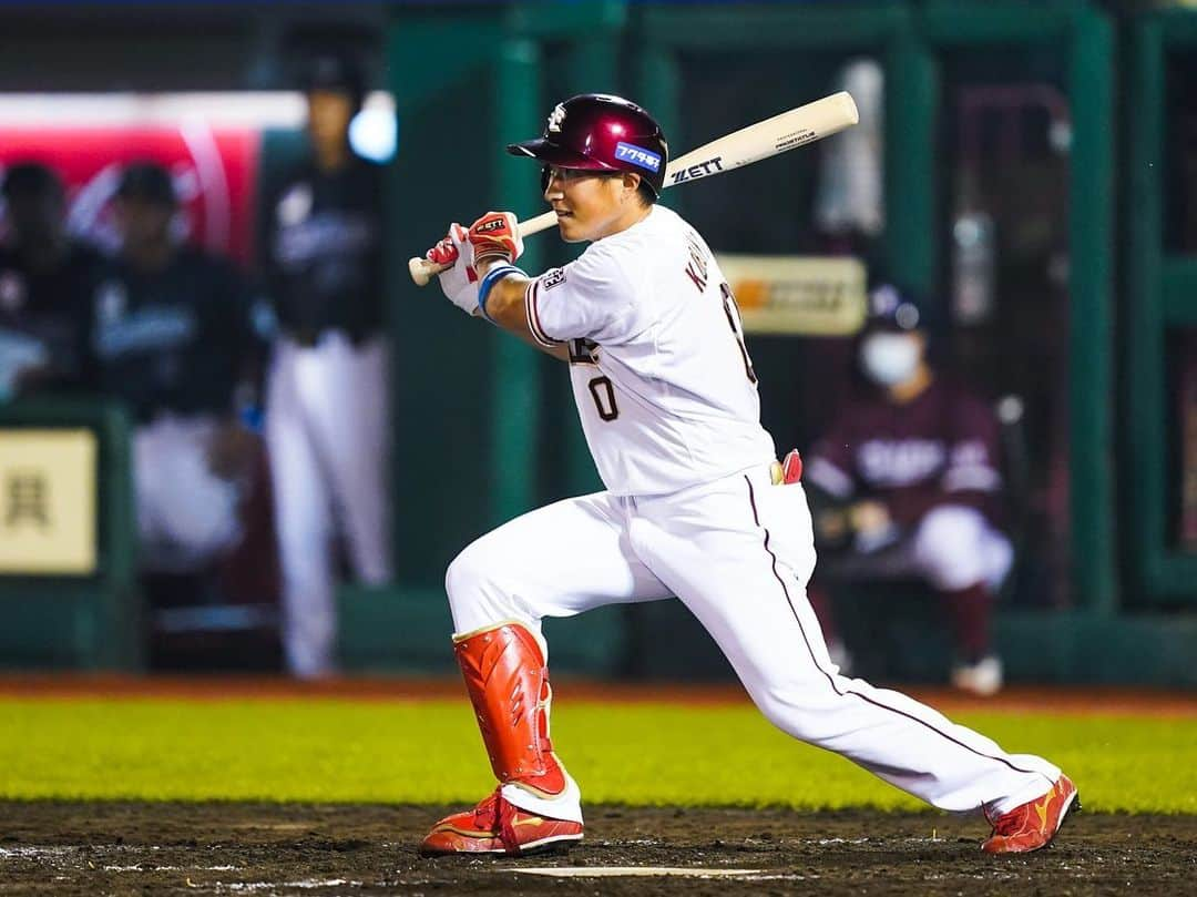 東北楽天ゴールデンイーグルスさんのインスタグラム写真 - (東北楽天ゴールデンイーグルスInstagram)「⚾️ ⚾️E 15-4 M⚾️ 15安打15得点と打線が爆発しカード頭を取った‼️ 2回に浅村選手からの4連打などで逆転し さらに鈴木大地選手の1号3ランで大きな追加点👍🏼 ルーキーの小深田選手がプロ初ヒット✨✨✨ 先発の弓削選手は粘りのピッチングで2勝目👏🏼 4点差の4回には浅村選手の4号2ランで勝負を決めた‼️ 島内選手が3安打3打点😆ロメロ選手に3号3ラン💪🏼 #rakuteneagles #NOWorNEVERいまこそ #日本一の東北へ  #鈴木大地 #小深田大翔  #弓削隼人 #浅村栄斗  #写真もイープレで」6月30日 22時24分 - rakuten_eagles