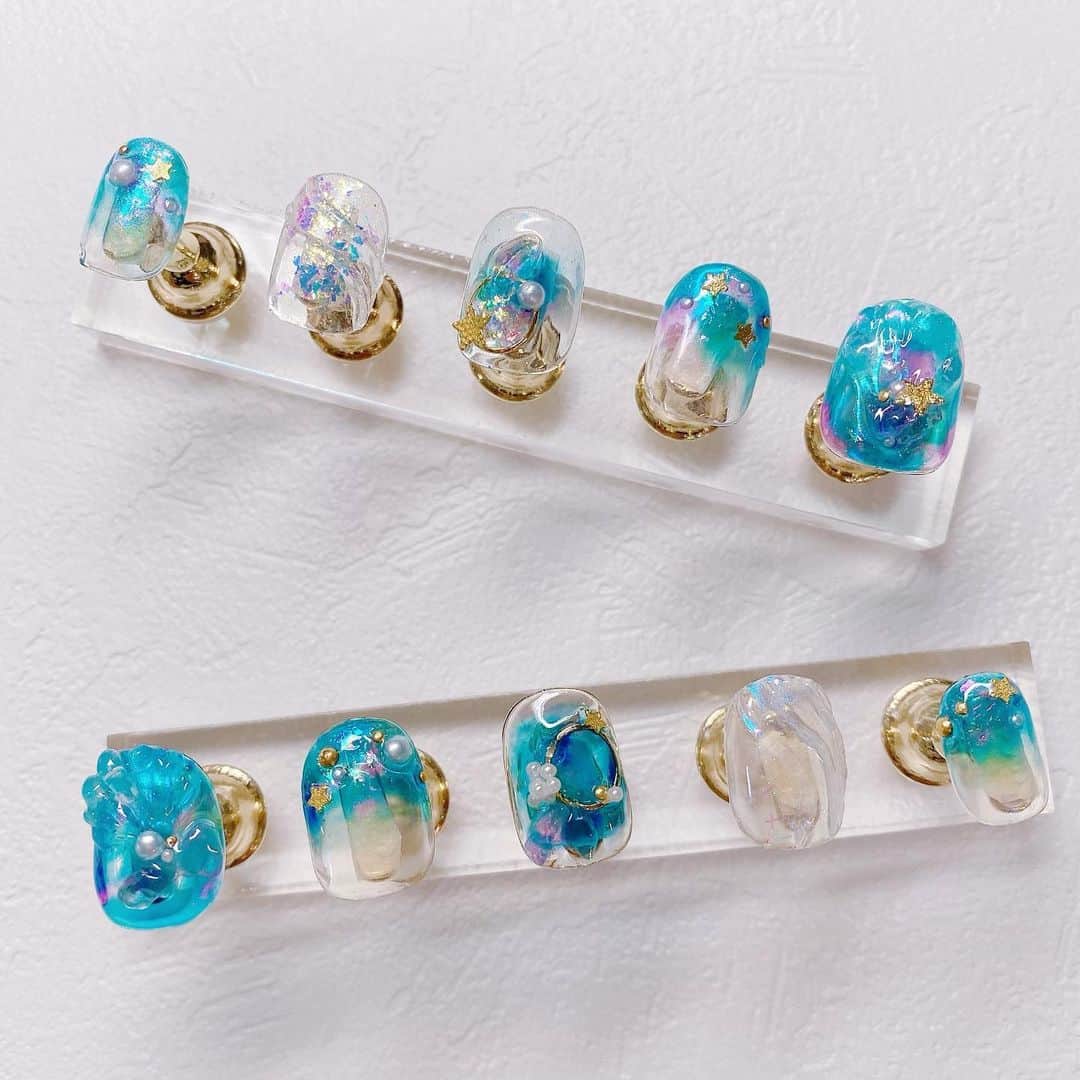 なかやまちえこさんのインスタグラム写真 - (なかやまちえこInstagram)「nail scihool tricia.⠀ Summer gelnail art lesson!⠀ Next lesson 7/21！⠀ information💫 https://nailschool.jp/⠀ ☎️03-6419-7314⠀ ⠀ ご受講くださった方々ありがとうございました☺️🙏🙏⠀ 7月は21日となります。⠀ 外部の方も受講いただけますので、ぜひ上記informationにお問い合わせください😊🙏✨⠀ ⠀  ネイルスクールtriciaでは最大限の衛生措置をとりながら運営を行って参りますので、ご理解とご協力の程お願い申し上げます。⠀ ⠀ 具体的には、以下の内容を徹底して参ります。⠀ ⠀ ＜スクールの衛生措置に関して＞ ・スタッフは毎日検温を行い発熱（微熱を含む）がある場合、当該スタッフはお休み致します。⠀ ・発熱がなくても体調に異変を感じた場合、当該スタッフはお休み致します。⠀ ・手洗い、うがい、手指消毒を徹底いたします。⠀ ・スタッフはマスクを着用いたします。⠀ ・窓を開け常に換気を行います（換気扇、空気清浄機３台はフル稼働させます）。⠀ ・授業後は毎回、使用したテーブル、卓上ライト、イス、ジェルライト、器具類等を消毒いたします。 ・授業中は生徒さん同士のソーシャルディスタンスに配慮した座席設定をいたします。⠀ ・授業内容によってスニーズガード（飛沫防止用パネル）を使用いたします。⠀ ・講師は状況によりフェイスガードやグローブを着用し授業を行います。⠀ ・スクール内が「密」の状態にならないよう、授業によって座席数を制限いたします。⠀ ⠀ #nail #nails #nailart #ネイル #美甲 #ネイルアート  #japanesenailart #manucure #japanesenails #manicurist #gelnails #أظافر #네일아트 #미용 #vẽmóng #tricia #nailschool #ネイルスクール #トリシア #表参道 #ネイルスクールトリシア #ネイルスクールtricia #サマーネイル #summernails #夏ネイル」6月30日 22時44分 - chiekonakayama