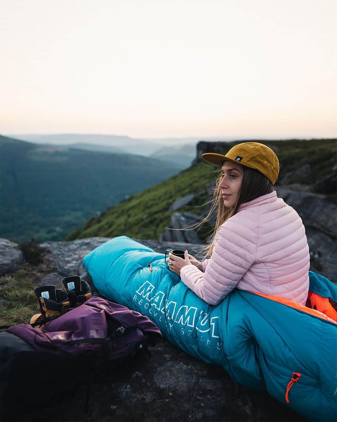 Mammutさんのインスタグラム写真 - (MammutInstagram)「"The one thing I’m very thankful for over lockdown is getting out in the outdoors and reconnecting close to home. I’ve always taken the Peak District for granted, and it's made me realise how fortunate I am to have this amazing place on my doorstep. I’ve discovered new places which I never knew existed!"   @geo1993 's local adventure took her to her backyard in Sheffield! Stunning places are waiting to be discovered everywhere!  📷: @tomkahler    #Mammut_Swiss1862 #LocalAdventureChallenge」6月30日 23時05分 - mammut_swiss1862