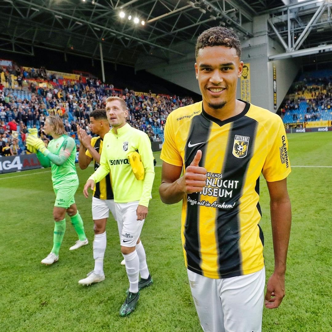 フィテッセさんのインスタグラム写真 - (フィテッセInstagram)「Happy Birthday @danilhord 🎉👍🏽  #Vitesse」6月30日 16時29分 - mijnvitesse