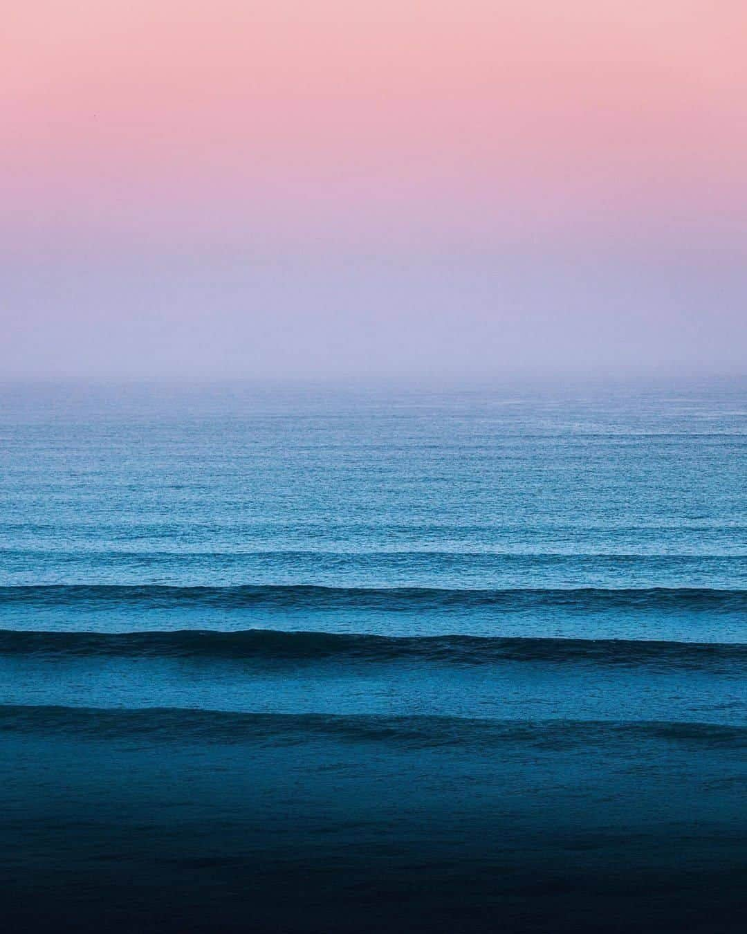 Discover Earthさんのインスタグラム写真 - (Discover EarthInstagram)「🇫🇷 #discoverfrance with @platoux : "Dreamy lines on the coast." How dreamy is this view?」6月30日 17時00分 - discoverearth