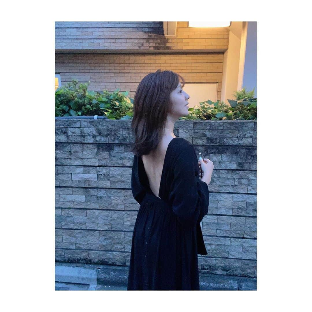 本郷杏奈さんのインスタグラム写真 - (本郷杏奈Instagram)「久々私服☺︎ @etretokyo の バックオープンワンピース❤️  #ootd #fashion #etretokyo」6月30日 17時22分 - annahongou