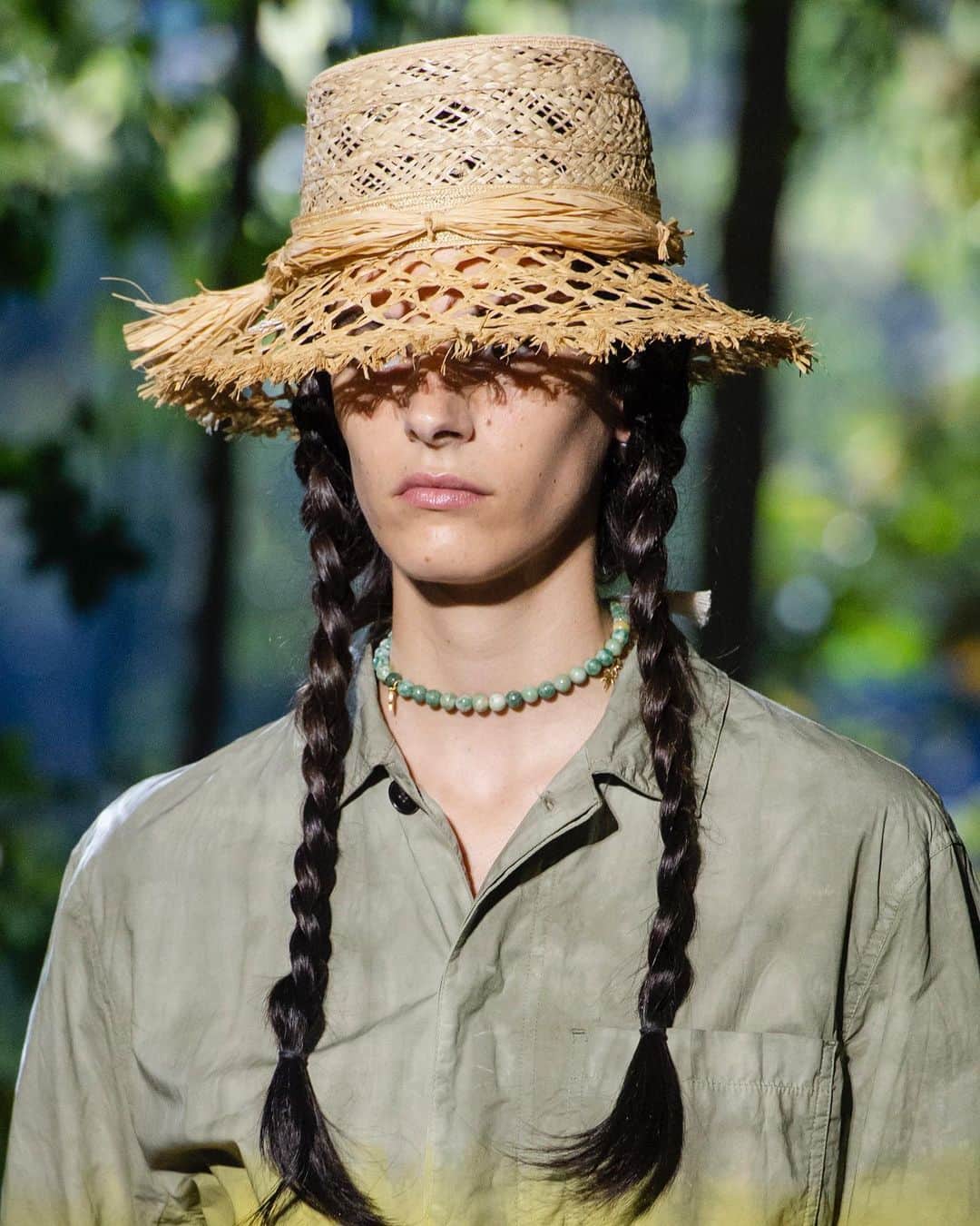 Vogue Italiaさんのインスタグラム写真 - (Vogue ItaliaInstagram)「From @Dior and @Celine to @Jacquemus and @MarcJacobs, all you need this summer is a straw hat to define and complete your look. Discover the most interesting ones at the link in bio, all selected by @OlivaSelene.」6月30日 18時13分 - vogueitalia