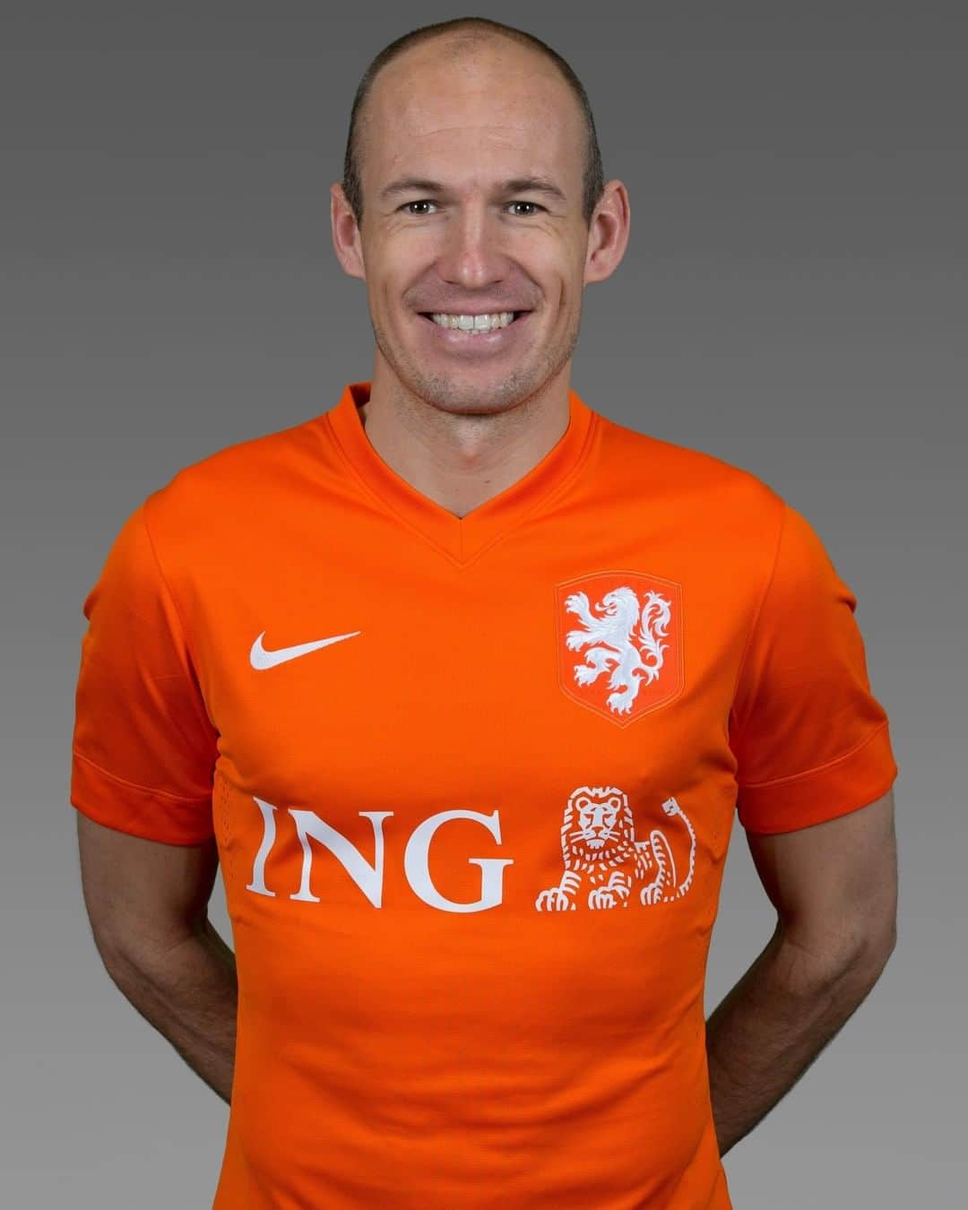 サッカー オランダ代表チームさんのインスタグラム写真 - (サッカー オランダ代表チームInstagram)「Speciale gast in onze #tijdmachine deze week: Arjen Robben! 🤩🤩  @arjenrobben」6月30日 18時29分 - onsoranje