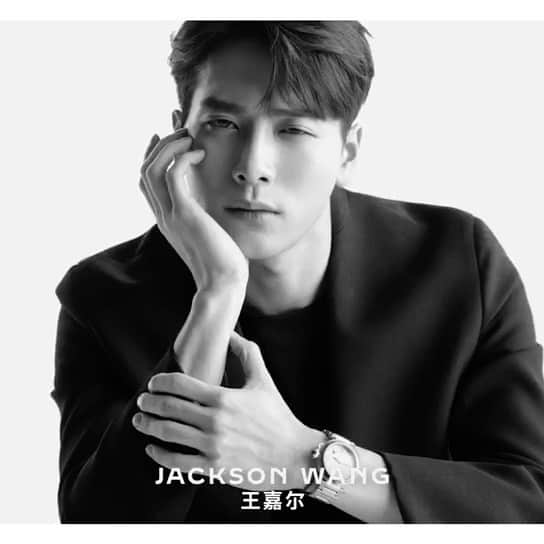 ジャクソンのインスタグラム：「@cartier #PashadeCartier ❤️」
