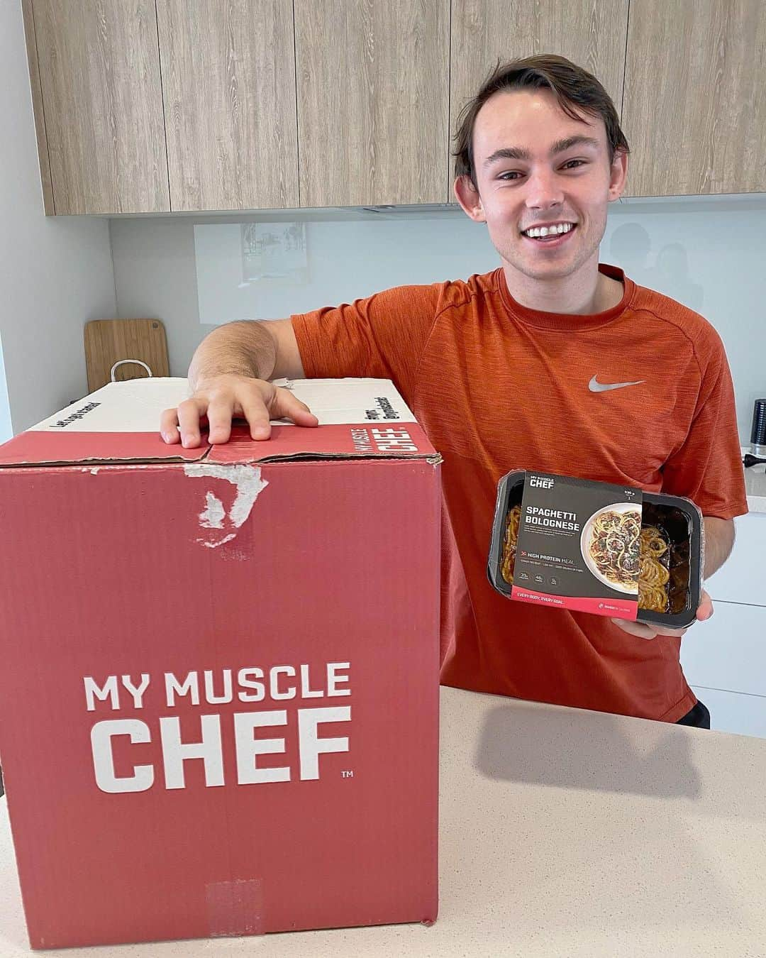 ジャック・ヘイルのインスタグラム：「Just the essentials 👀 Another month fuelled by @mymusclechef preparing me for Tokyo 2021! ⁣ ⁣ Save $20 on your first order.... CODE: JACKH  #mymusclechef⁣」