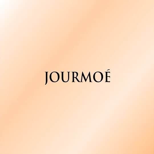 ジュールモエのインスタグラム：「﻿ ﻿ ﻿ ジュールモエはテクニックがなくても理想のアイメイクを演出するメイクアップブランドです。﻿ ﻿ なりたいイメージに合わせてアイメイクカラーで遊ぶ。﻿ ﻿ きっとお好きなカラーが見つかるはずです♡﻿ ﻿ ﻿ ﻿ ﻿ いつでもどこでも、なりたいメイクがこれ1本で完成。﻿ ﻿ ﻿ ﻿ ﻿ JOURMOE﻿ ﻿ ﻿ ﻿ ﻿ ﻿ #ジュールモエ#JOURMOE #アイライナー#いつどこアイメイク#コスメ#時短メイク#cosme#アイシャドウ#アイペンシル」