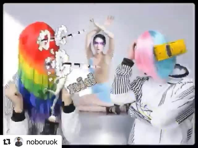 田中裕介のインスタグラム：「懐かしい。ヘンテココマドリ映像。ノボルさんありがとうございます。 #Repost @noboruok with @make_repost ・・・ SMAP×SMAP  @sachikawamata22  @hanzawatt  @tnkusk  @kyonchee  @i.am.not.noboru」