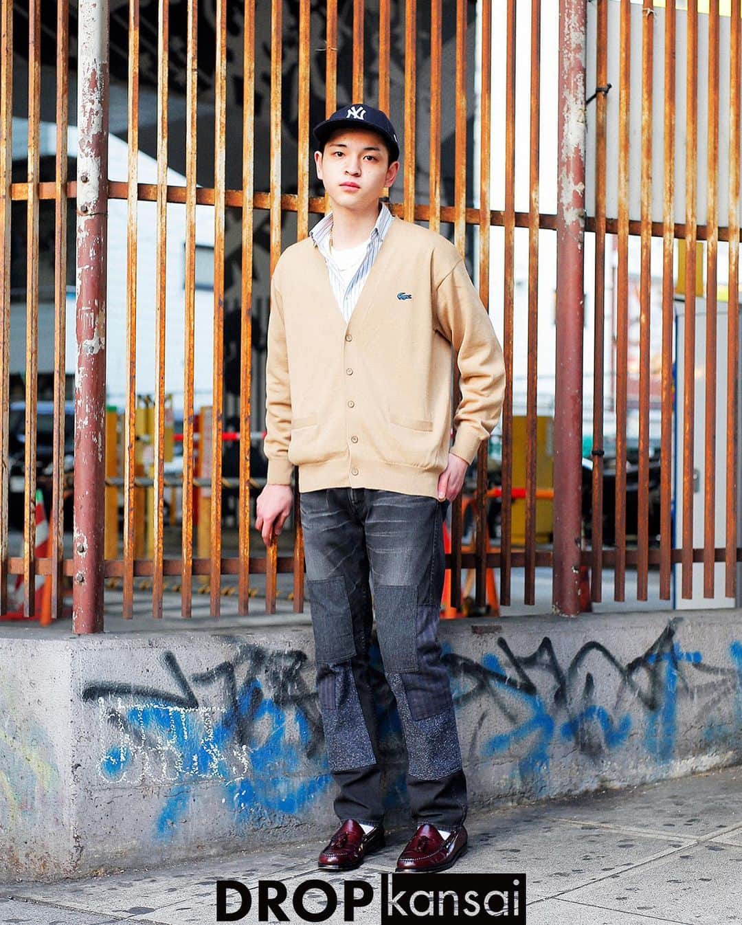 Droptokyoさんのインスタグラム写真 - (DroptokyoInstagram)「KANSAI STREET STYLES @drop_kansai  #streetstyle#droptokyo#kansai#osaka#japan#streetscene#streetfashion#streetwear#streetculture#fashion#関西#大阪#ストリートファッション#fashion#コーディネート#tokyofashion#japanfashion Photography: @kyoheihattori」6月30日 21時02分 - drop_tokyo