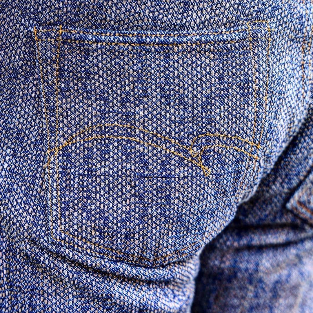 Denimioさんのインスタグラム写真 - (DenimioInstagram)「First sizes are sold out already. The #studiodartisan nebuta collab jeans are fire! Get a pair now before they're gone (link in bio)!!!  #Denimio #denim #denimhead #denimfreak #denimlovers #jeans #selvedge #selvage #selvedgedenim #japanesedenim #rawdenim #drydenim #worndenim #fadeddenim #menswear #mensfashion #rawfie #denimporn #denimaddict #betterwithwear #wabisabi」6月30日 21時11分 - denimio_shop