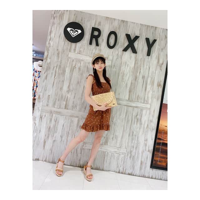 金子みゆさんのインスタグラム写真 - (金子みゆInstagram)「🐧﻿ ﻿ 今日はどんな一日でしたか？？﻿ ﻿ #roxy﻿  #roxyjapan」6月30日 21時20分 - kaneko_miyu0813