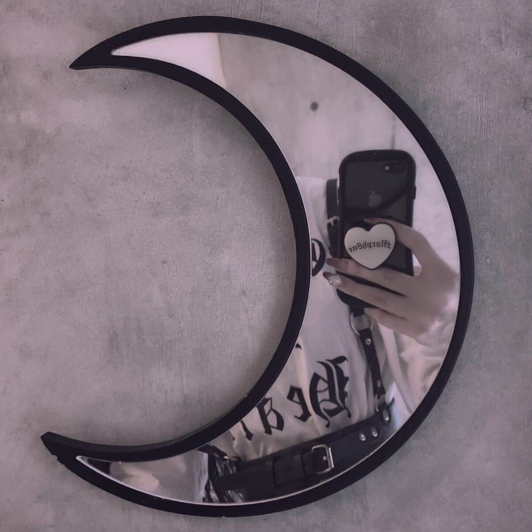 白雪姫乃さんのインスタグラム写真 - (白雪姫乃Instagram)「❤︎ ☾ ❤︎」7月1日 7時27分 - heav_en_ly